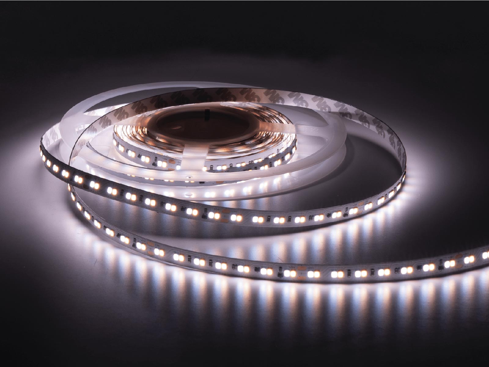 Artecta Havana Ribbon – Warm on Dim